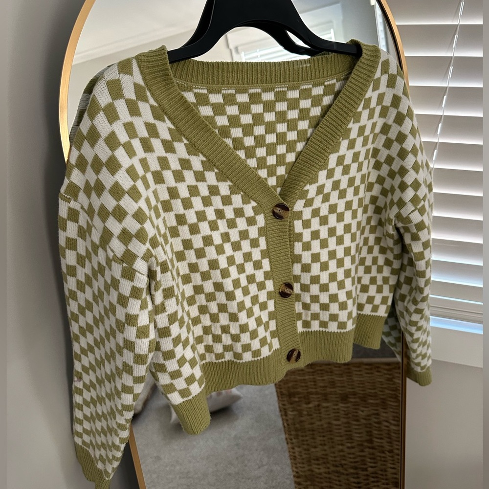 Cropped olive checked cardigan